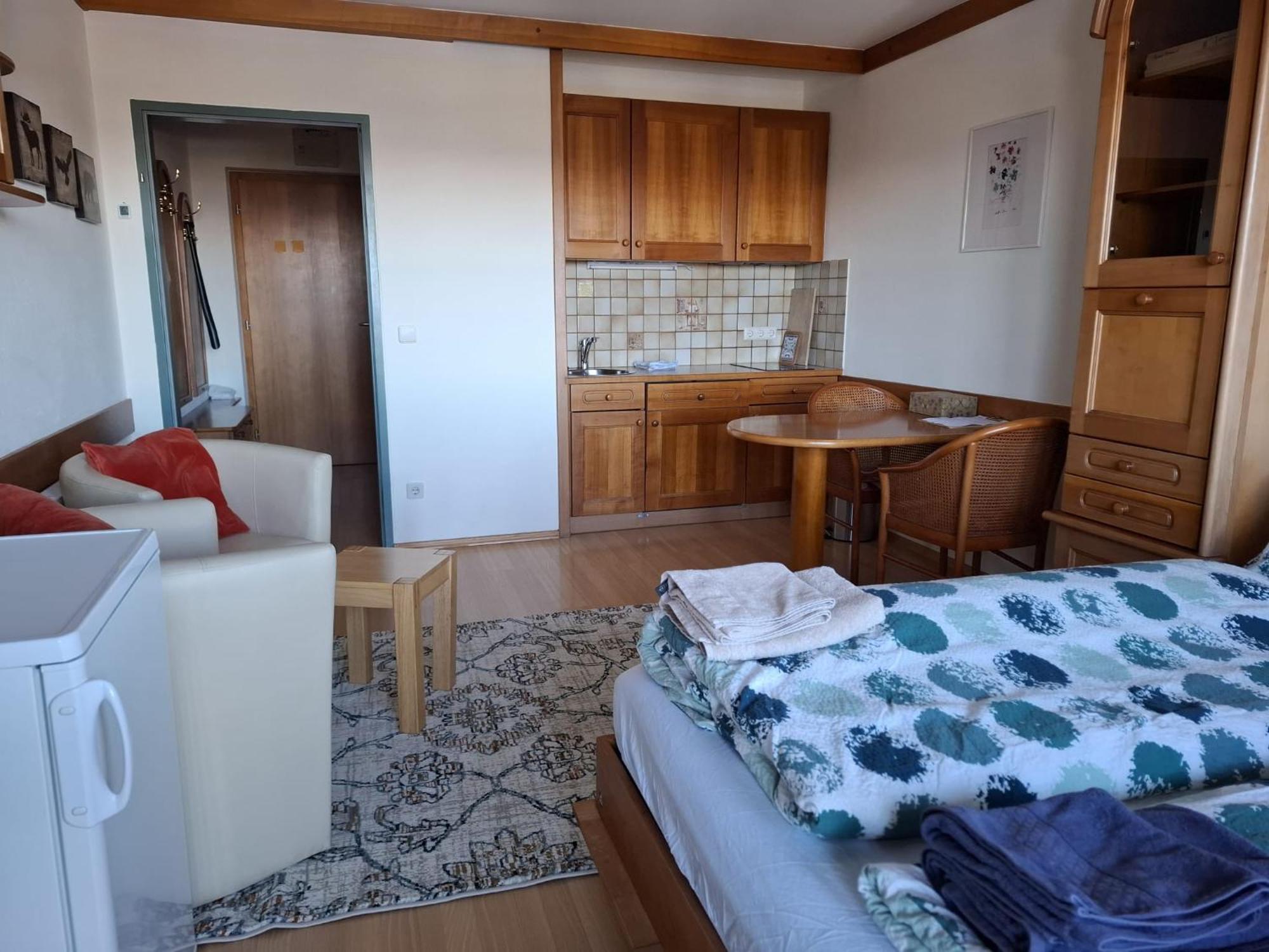 Apartments Susanne Und Jasmin - Haus Sonnleitn Sonnenalpe Nassfeld Exterior photo